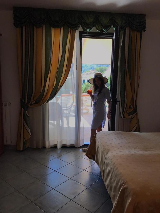 Hotel La Barcarola Marina di Campo Exteriér fotografie